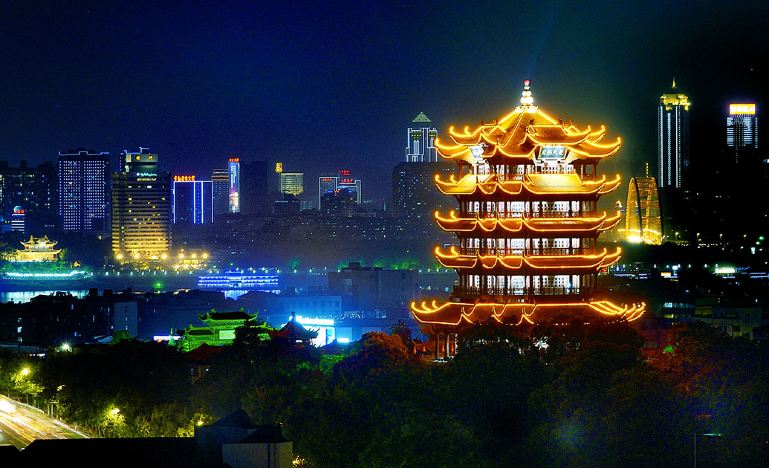 武汉+黄鹤楼+湖北省博物馆+东湖5日4晚私家团